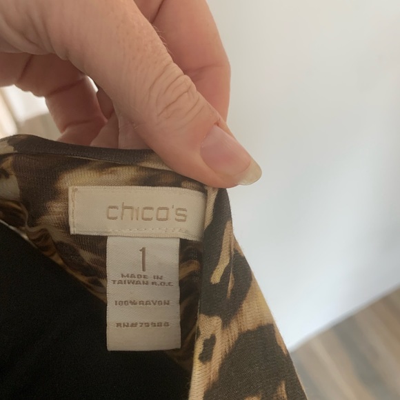 Chico’s top - Picture 2 of 3